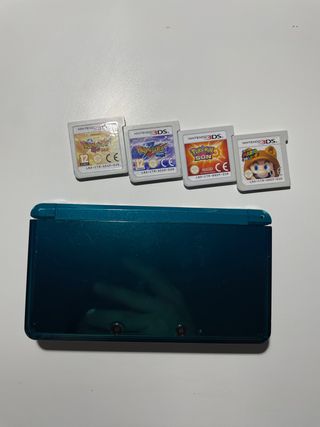 Nintendo 3DS Azul + 4 Juegos