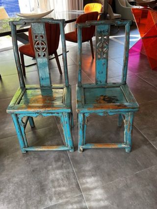 Par de sillas antiguas de madera