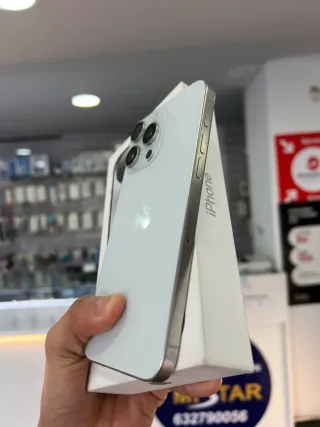 iPhone 15 Pro Max 256GB Plata