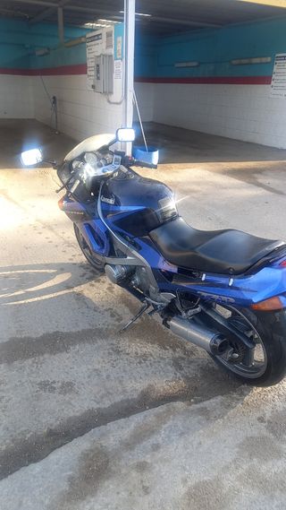 Vendo ZZR600