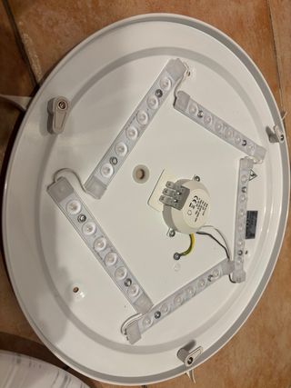 Lámpara LED tipo plafón de techo luz cálida