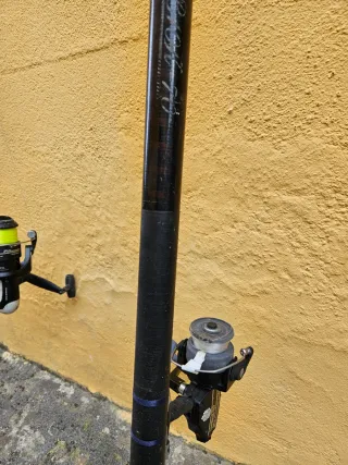 Lote 3 cañas y 3 carretes pesca