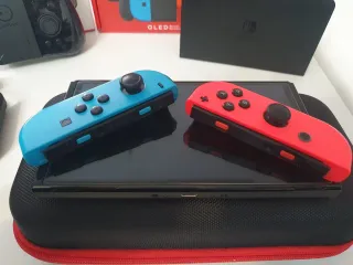 Nintendo Switch OLED Azul/Rojo