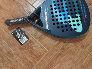 Pala Bullpadel Vertex 03 CMF