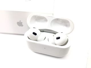 in-ear apple airpods pro 2 gen