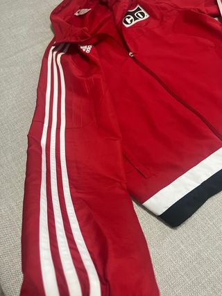 Chaqueta Cortavientos Adidas Roja 2016