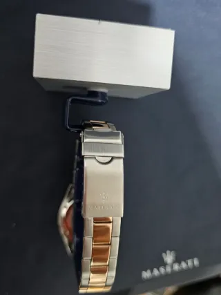 Reloj Maserati Mujer Oro y Plata