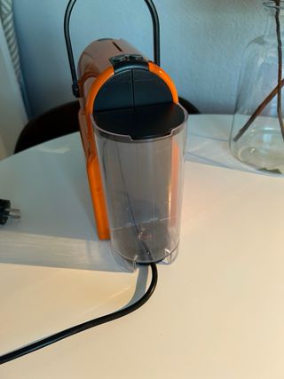 Cafetera Nespresso Inissia Delonghi Naranja