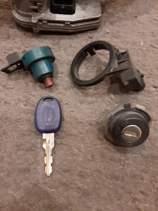 Cuerpo mariposa e inyector Vespa 125LX CM160011