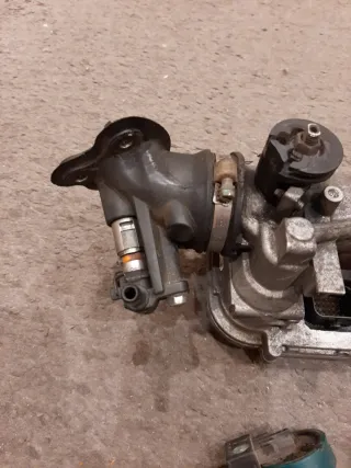 Cuerpo mariposa e inyector Vespa 125LX CM160011