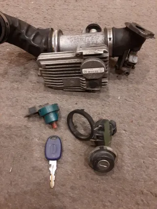 Cuerpo mariposa e inyector Vespa 125LX CM160011