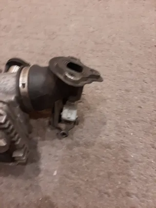 Cuerpo mariposa e inyector Vespa 125LX CM160011