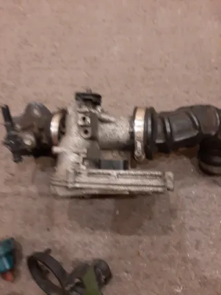 Cuerpo mariposa e inyector Vespa 125LX CM160011