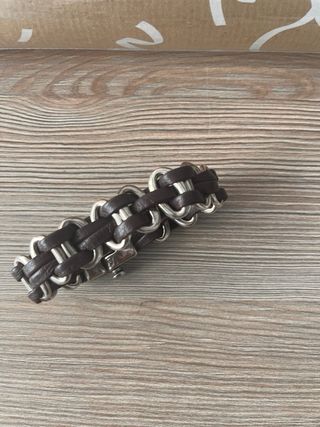 Pulsera Uno de 50 Cuero y Plata