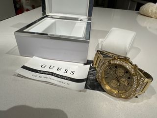 Reloj Guess original cristales Swarovski – Dorado