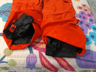 Pantalones de esquí naranjas 14 años, tengo dos