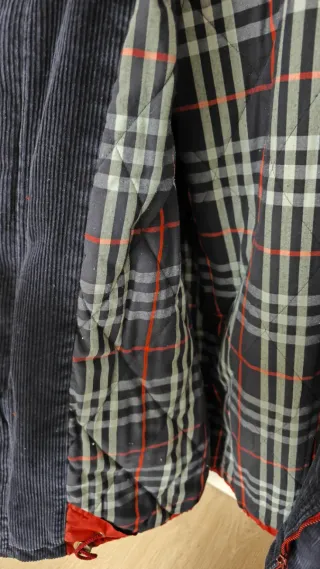 Vintage Burberry parka roja, forro check, pana L
