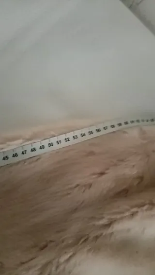 Bershka Chaquetón Pelo Beige