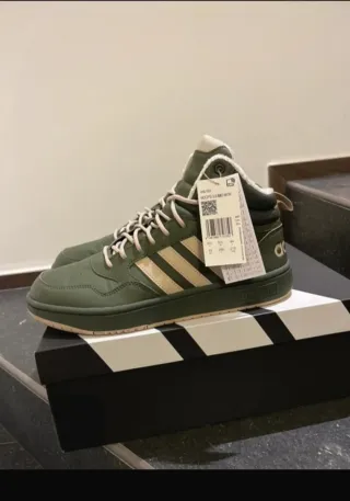 Adidas Hoops 3.0 Mid WTR Scarpe Verdi