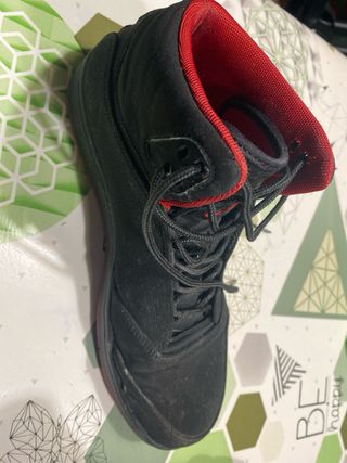 Scarpe Jordan uomo nere e rosse