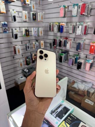 iPhone 16 Pro Max 256GB Dorado 96% Batería