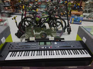 Teclado Roland BK-9