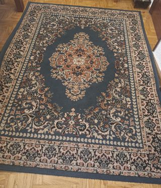 Alfombra estilo persa azul y marrón