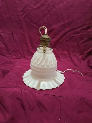 Lámpara antigua Opalina Vidrio y Metal