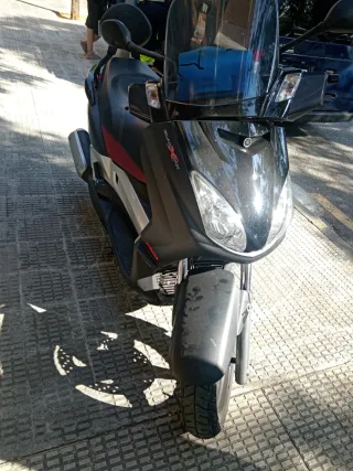 Yamaha Xmax 250 Scooter