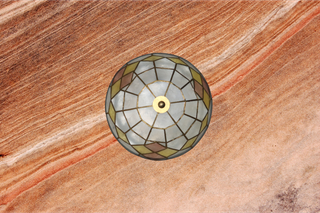 Plafoniera artigianale in madreperla molto rara.