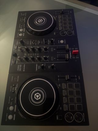 Controladora DJ Pioneer DDJ-400 Negra