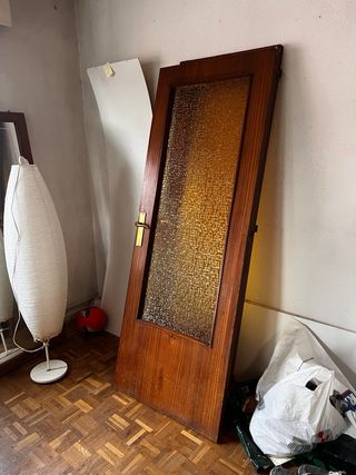 Se regala urge Puertas de madera