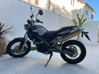 BMW G650 XCountry 12.400 km año 2007.