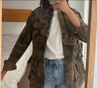 Chaqueta militar Bershka Talla S.