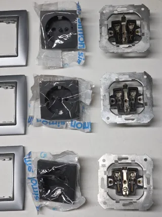 Marcos, teclas y mecanismos Simón