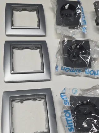 Marcos, teclas y mecanismos Simón