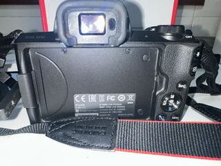 Canon EOS M50 Kit + Filtro UV Hoya