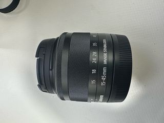 Canon EOS M50 Kit + Filtro UV Hoya