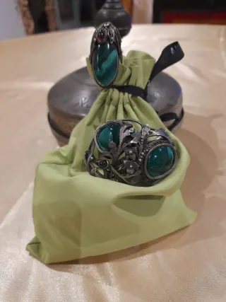 Parure gioielli antichi malachite e granato