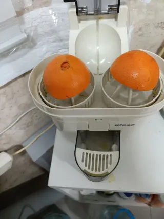 Cafetera Nespresso, Picadora, Exprimidor Ufesa