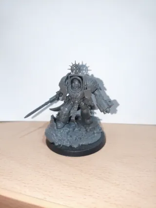 Figura Warhammer Capitán Marine Espacial