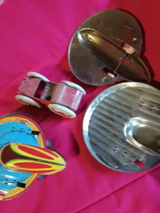 Lote 5 vehículos de chapa SFA Paris años 50