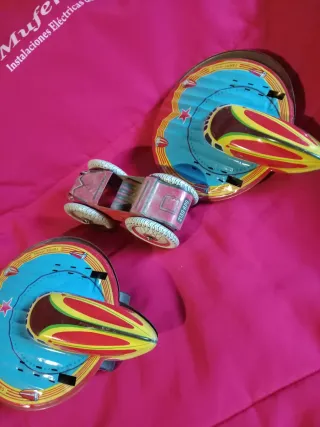 Lote 5 vehículos de chapa SFA Paris años 50