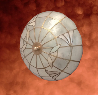 Plafoniera artigianale in madreperla molto rara.