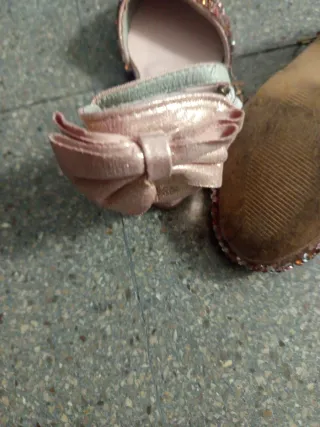 Zapatos niña tacón lentejuelas lazo número 27