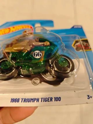 Hot Wheels 1966 Triumph Tiger 100 treasure hunt th