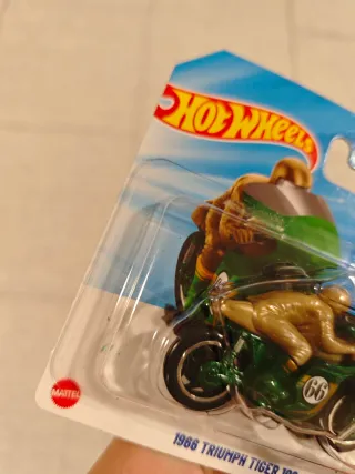 Hot Wheels 1966 Triumph Tiger 100 treasure hunt th