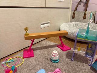 Barbie e accessori da gioco