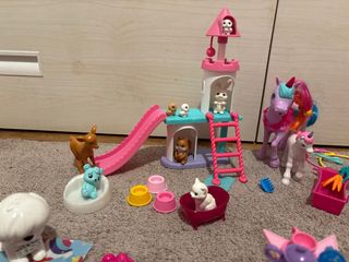 Barbie e accessori da gioco