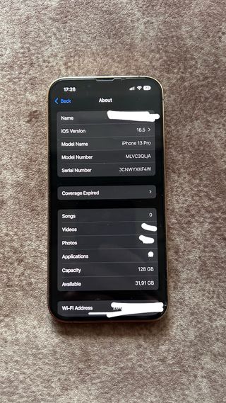 iPhone 13 Pro Dorado con 3 Fundas